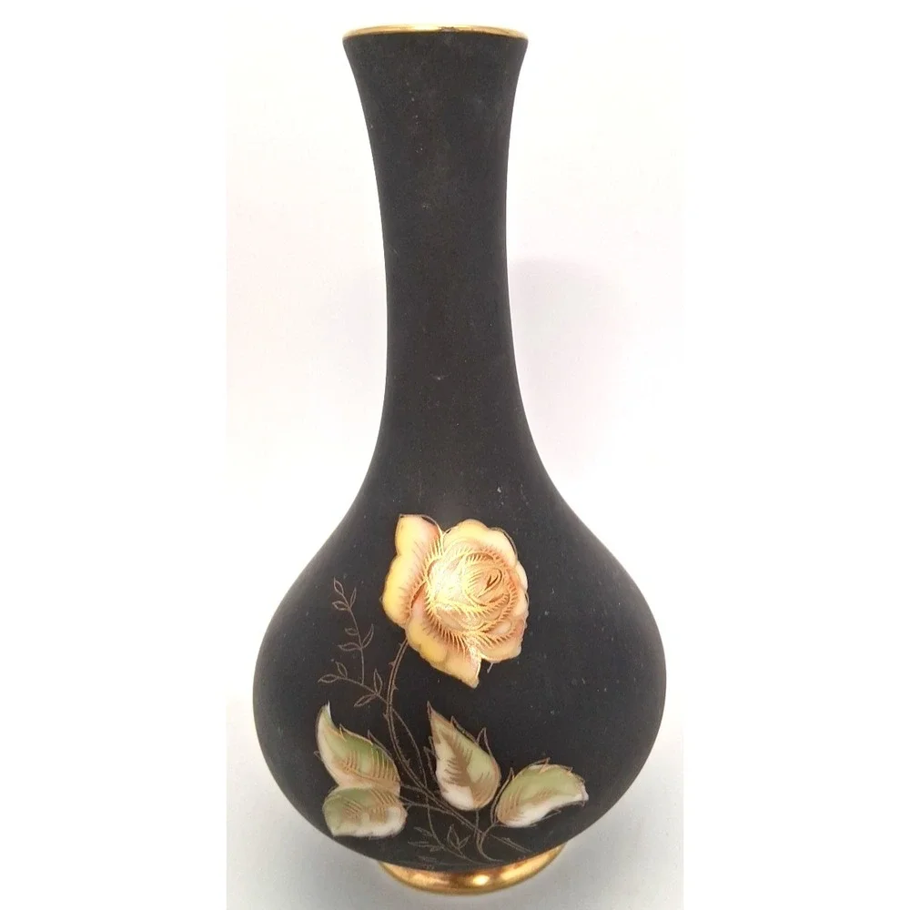 22 Karat Gold Rimmed on Royal‎ Porzellan Bavaria Handarbeit Vase